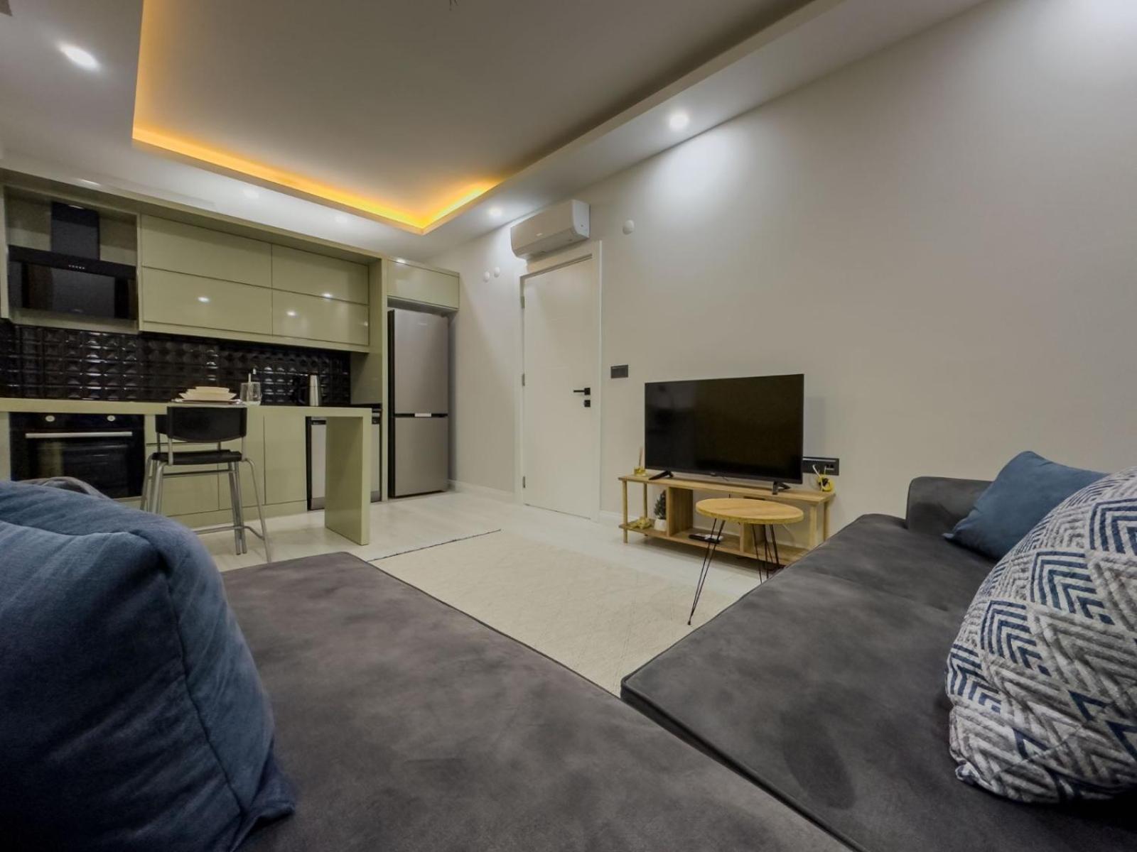 Havalimanina Yakin 1+1 Lux Suite Aksu  Экстерьер фото