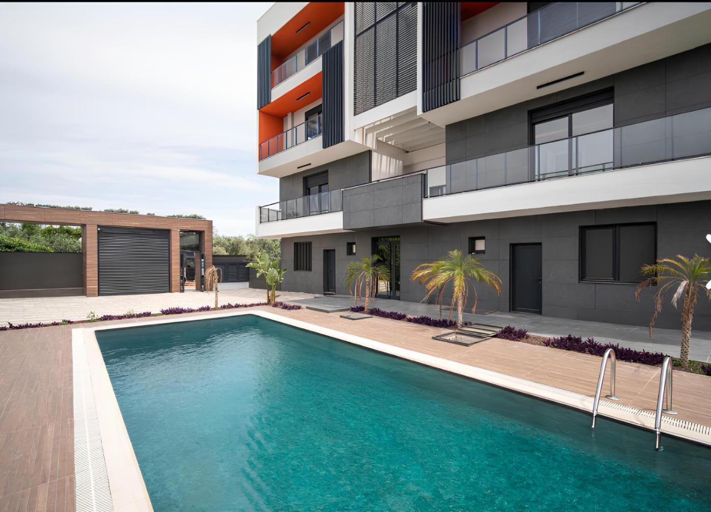 Havalimanina Yakin 1+1 Lux Suite Aksu  Экстерьер фото